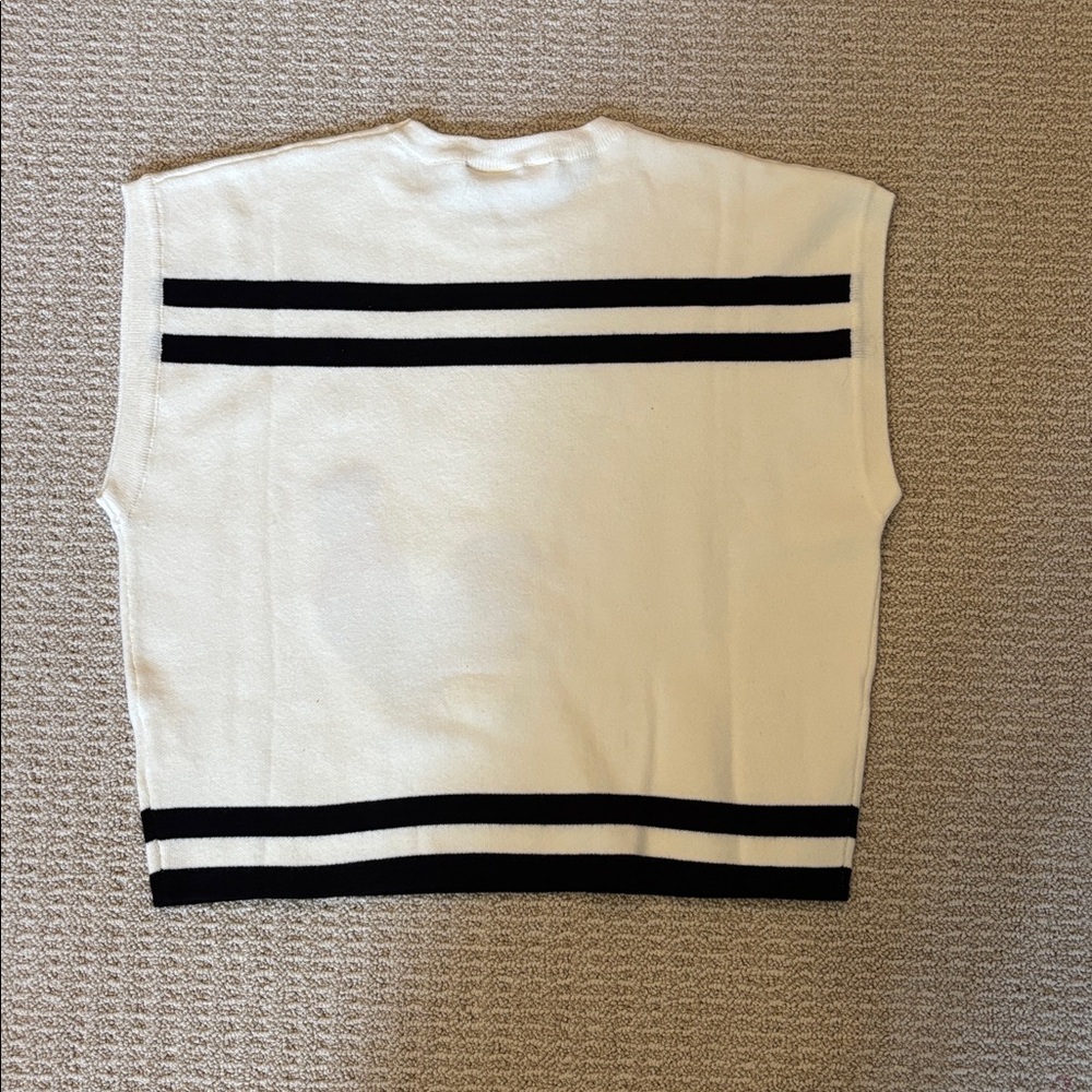 Queen of Sparkles “Carolina Gamecocks” striped short sleeve sweater top - Picture 6 of 8